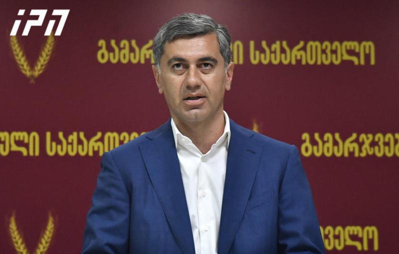 "ვაპირებ ბურთის ივანიშვილის მოედანზე გადაგდებას"- ოქრუაშვილის თქმით, სასამართლომ „რუსთავი 2“-ის წილების დაყადაღებაზე უარი უთხრა